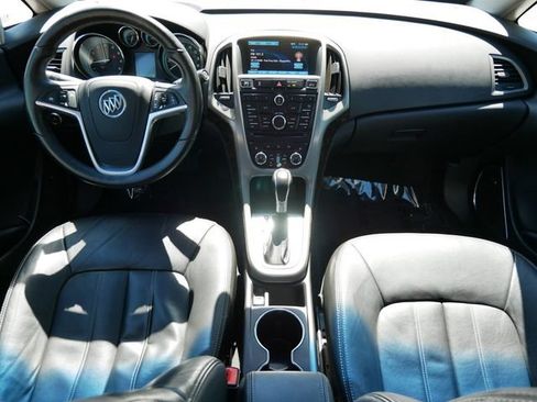 Used 2012 Buick Verano Leather FWD image 12