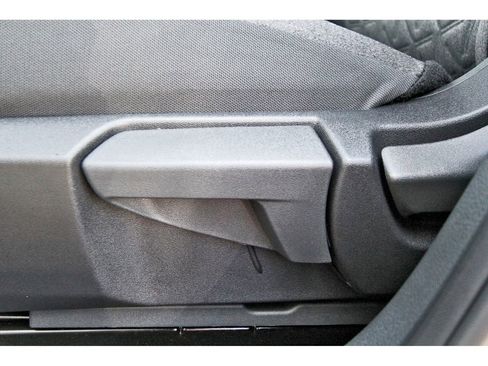 New 2026 Nissan Kicks SV w/ Charging Package FWD image 20