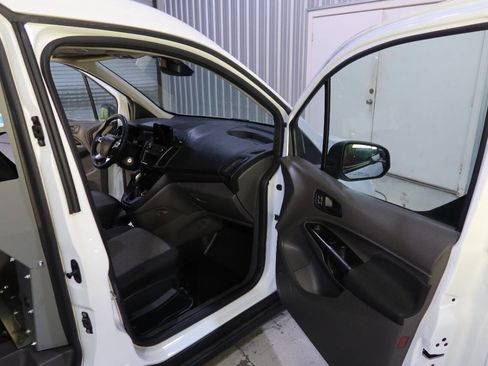 Used 2020 Ford Transit Connect XL image 12