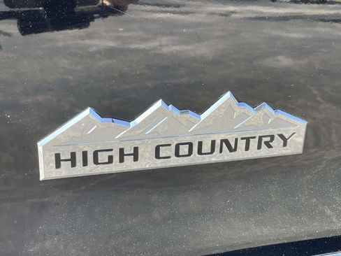 Used 2019 Chevrolet Silverado 2500 High Country w/ Duramax Plus Package AWD/4WD image 10