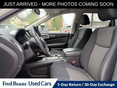 Used 2019 Nissan Pathfinder SV AWD/4WD image 11