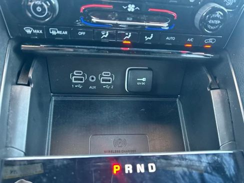 Used 2024 Jeep Grand Cherokee Altitude AWD/4WD image 28