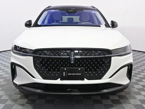 New 2026 Lincoln Nautilus Reserve w/ Jet Appearance Package AWD/4WD image 10