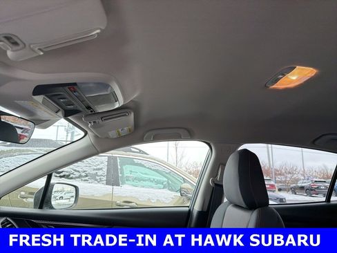 Used 2020 Subaru Crosstrek 2.0i Premium image 5