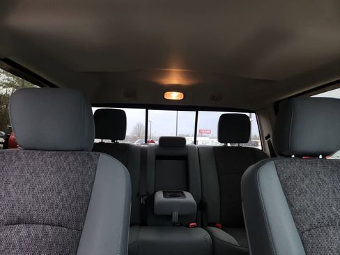 Used 2018 RAM 3500 SLT image 19