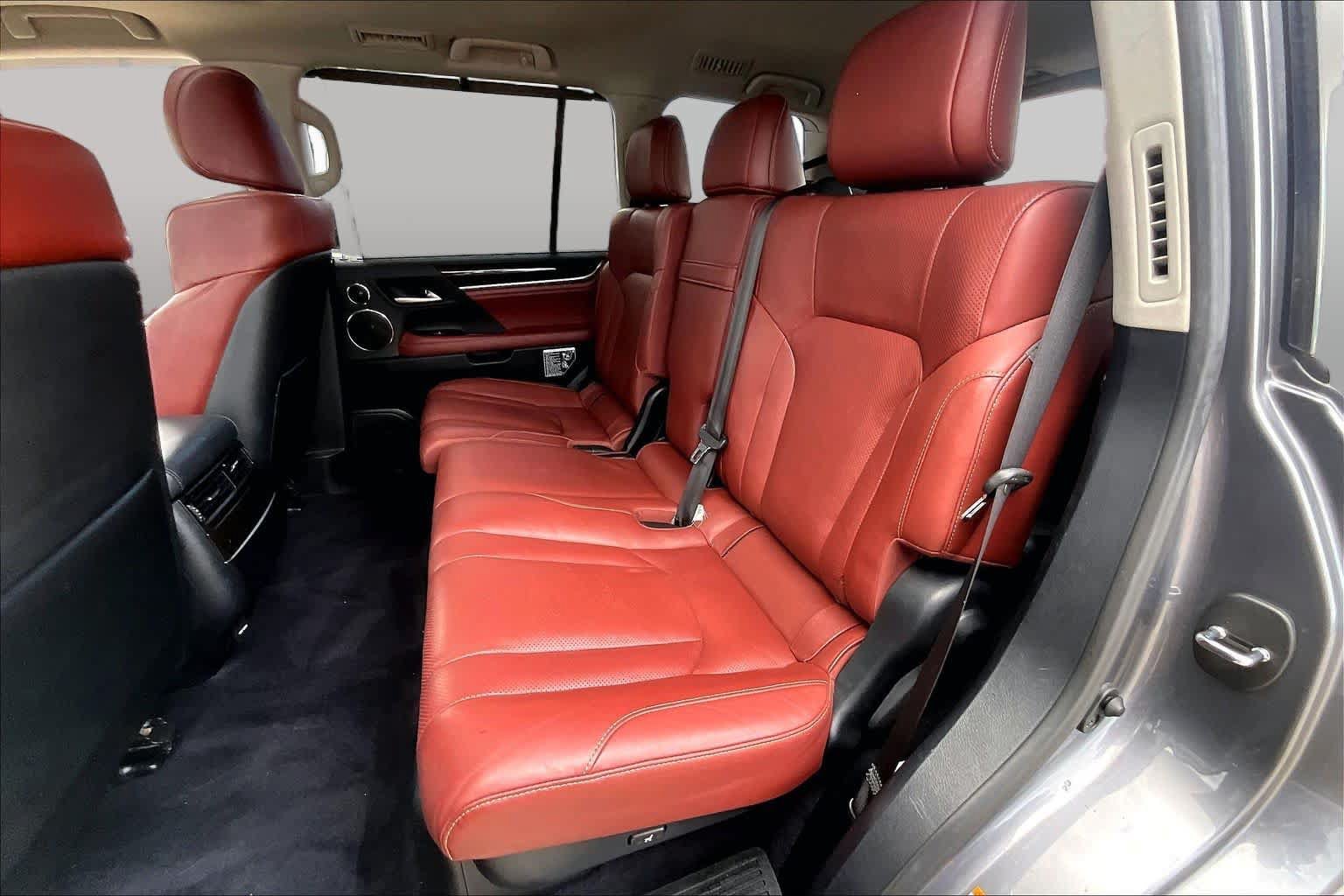 Used 2016 Lexus LX 570 4WD w/ Luxury Package image 20