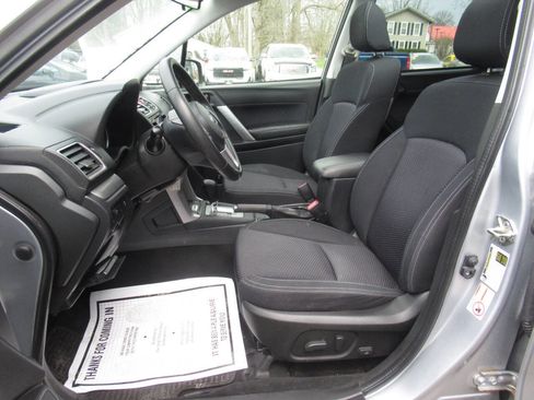 Used 2018 Subaru Forester 2.5i Premium w/ All-Weather Package image 15