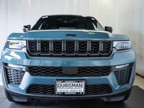 New 2026 Jeep Grand Cherokee Limited AWD/4WD image 2