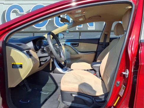 Used 2013 Hyundai Elantra GLS w/ Preferred Pkg image 12