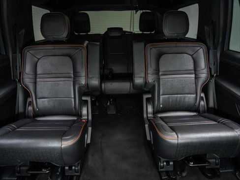 New 2024 Lincoln Navigator Black Label AWD/4WD image 17