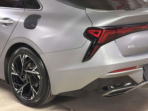 Used 2025 Kia K5 GT-Line w/ GT-Line Premium Package image 11