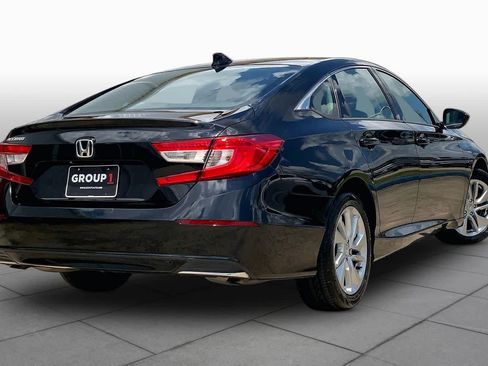 Used 2018 Honda Accord LX image 11