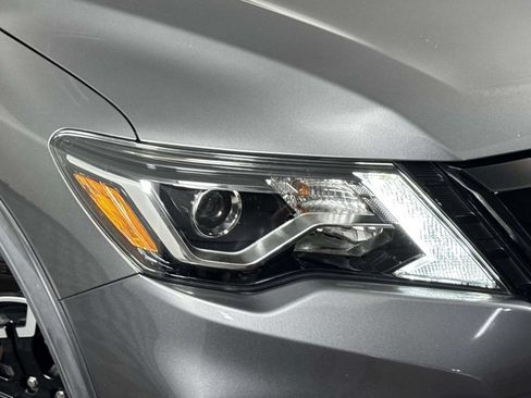 Used 2020 Nissan Pathfinder SV w/ Rock Creek Edition AWD/4WD image 15