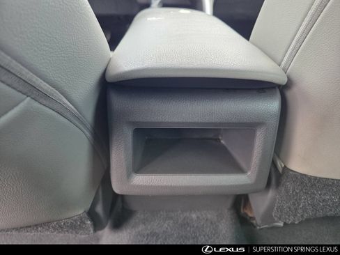 Used 2019 Toyota Camry SE FWD image 28