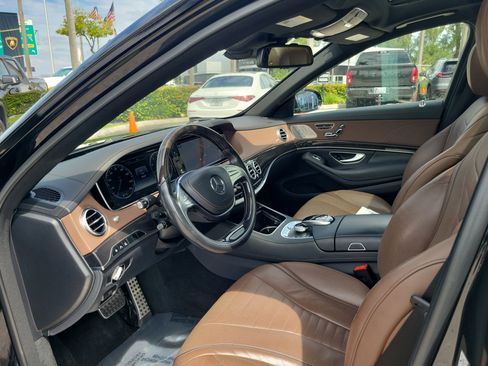Used 2017 Mercedes-Benz S 550 Sedan image 13