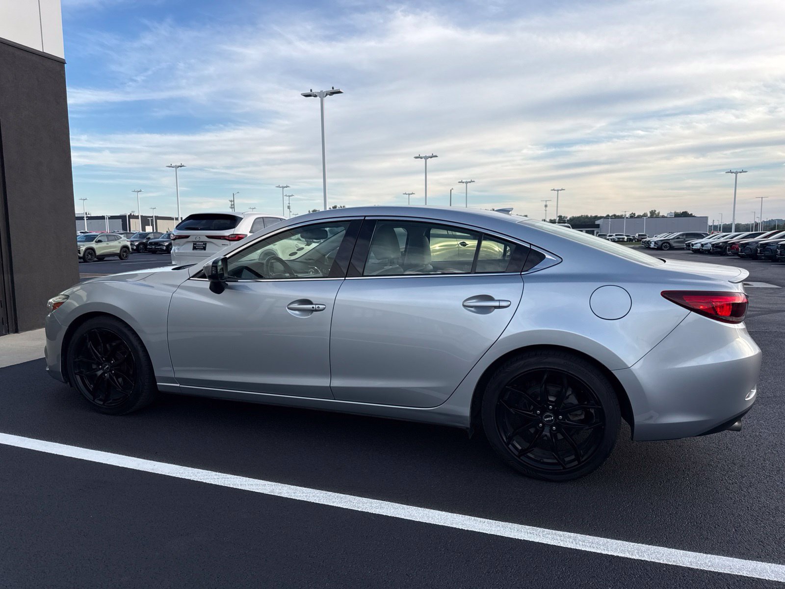 Used 2016 MAZDA MAZDA6 Grand Touring FWD image 2