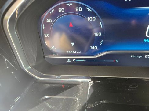 Used 2022 Chevrolet Silverado 1500 LT image 11