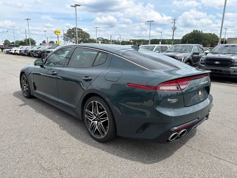 Used 2022 Kia Stinger GT2 RWD image 6