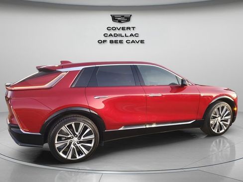 Certified 2024 Cadillac Lyriq Luxury w/ LPO, Floor Liner Package image 10