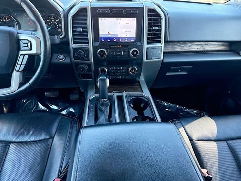 Used 2019 Ford F150 Lariat w/ Equipment Group 502A Luxury image 17