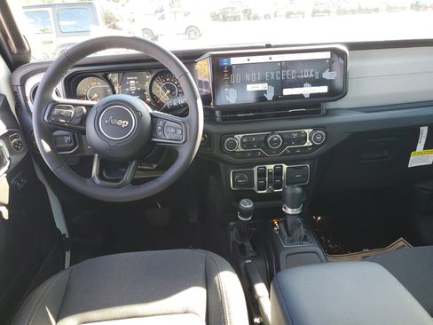 Used 2026 Jeep Wrangler Unlimited Sport AWD/4WD image 10