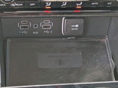 Used 2024 Jeep Grand Cherokee L Altitude image 33