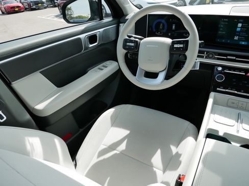 Certified 2026 Hyundai Santa Fe SE AWD/4WD image 9