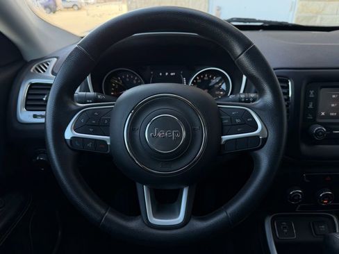 Used 2018 Jeep Compass Sport image 13
