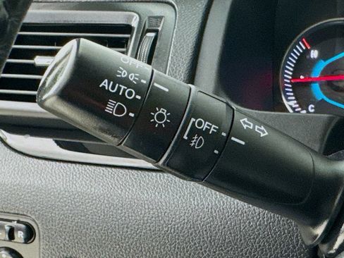 Used 2019 Honda Pilot Touring image 12