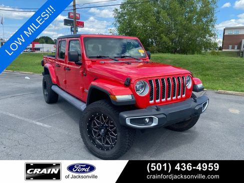Used 2020 Jeep Gladiator Overland AWD/4WD image 1