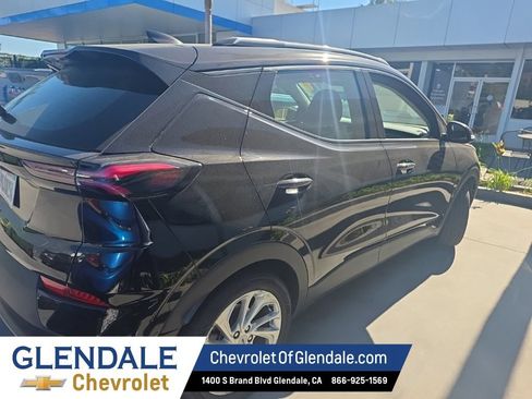 Used 2023 Chevrolet Bolt EUV LT FWD image 5