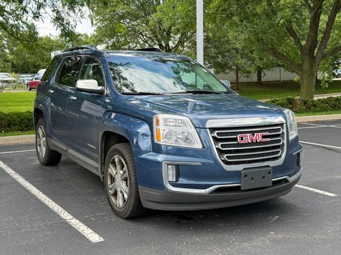 Used 2017 GMC Terrain SLT w/ Open Road Package FWD image 5