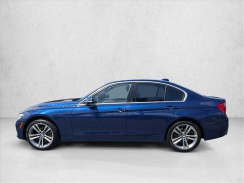 Used 2018 BMW 330i Sedan RWD image 9
