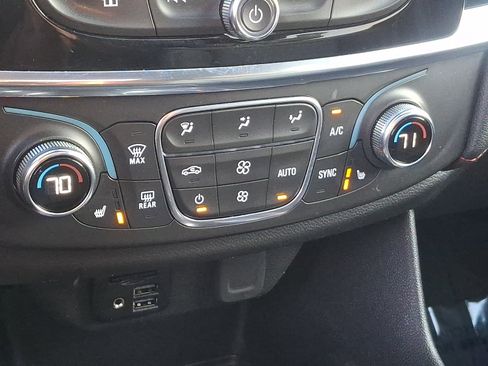 Used 2023 Chevrolet Traverse RS w/ LPO, Floor Liner Package AWD/4WD image 16