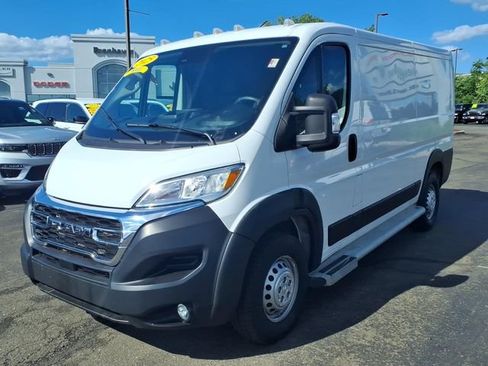 Used 2025 RAM ProMaster 2500 w/ U-Haul Equipment Group FWD image 3