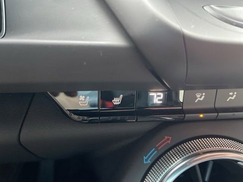 Used 2021 Chevrolet Camaro LT w/ RS Package image 8