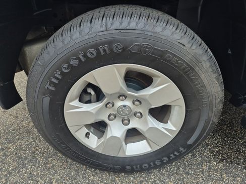 Used 2021 RAM 1500 Big Horn image 9