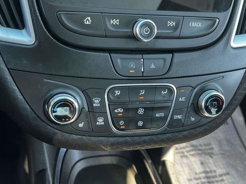 Used 2024 Chevrolet Malibu LT FWD image 28