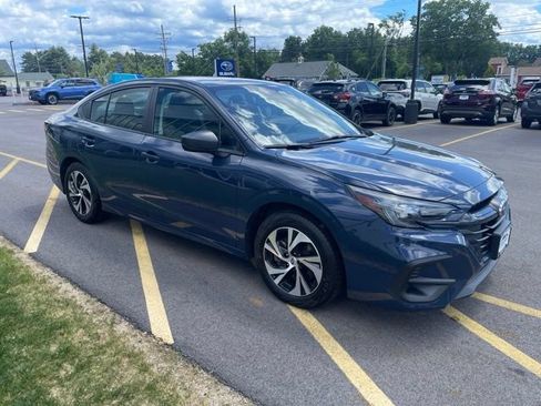 Used 2025 Subaru Legacy AWD/4WD image 3