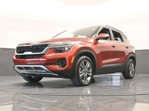 Used 2023 Kia Seltos S image 48