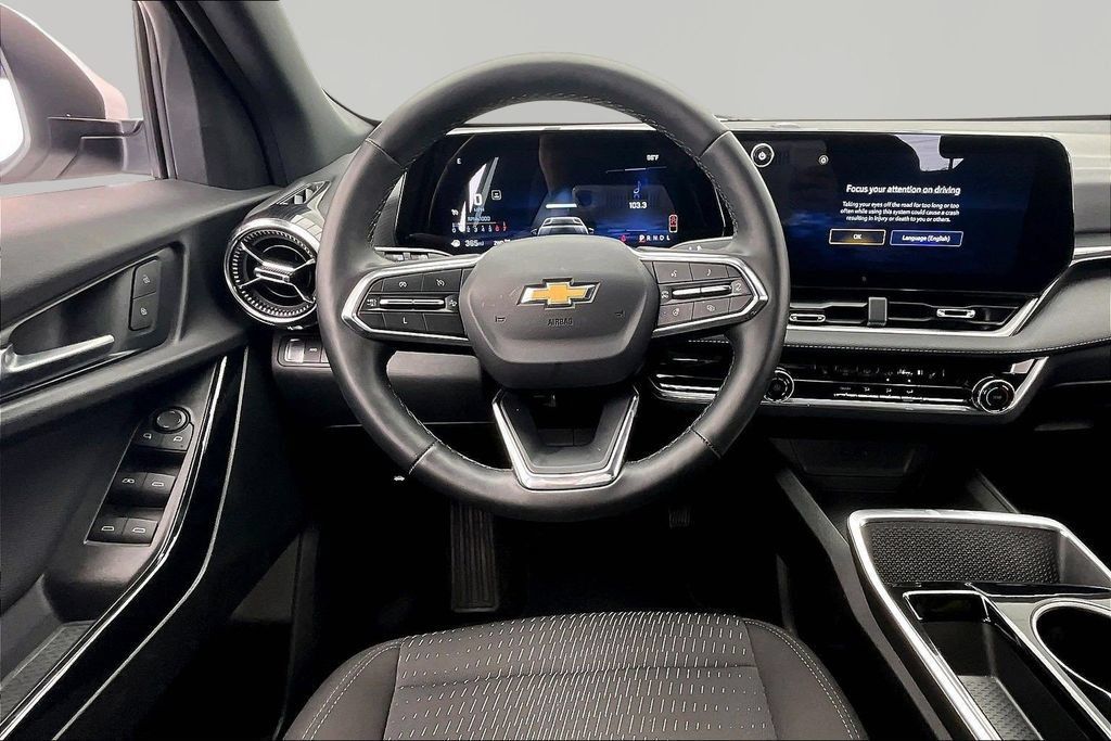 Used 2025 Chevrolet Equinox LT AWD/4WD image 5