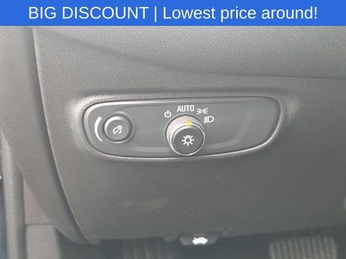 Used 2024 Chevrolet Equinox LT FWD image 30