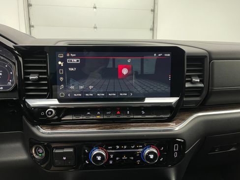 Used 2023 GMC Sierra 1500 Elevation w/ Preferred Package AWD/4WD image 23