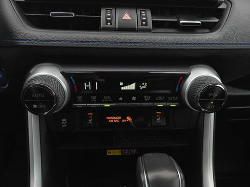 Used 2022 Toyota RAV4 XSE image 21