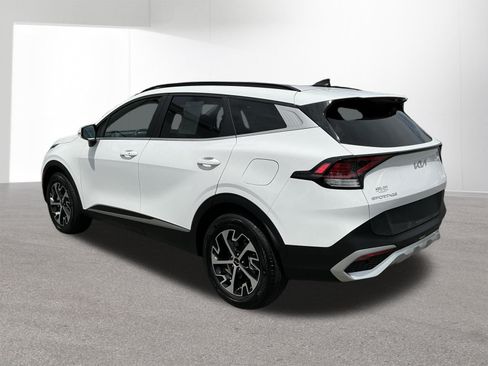 Certified 2025 Kia Sportage EX w/ Premium Package AWD/4WD image 5