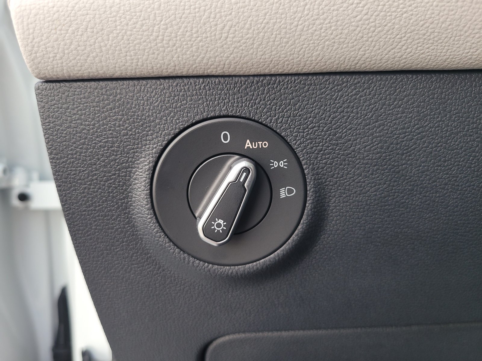 Certified 2026 Volkswagen Taos S FWD image 32