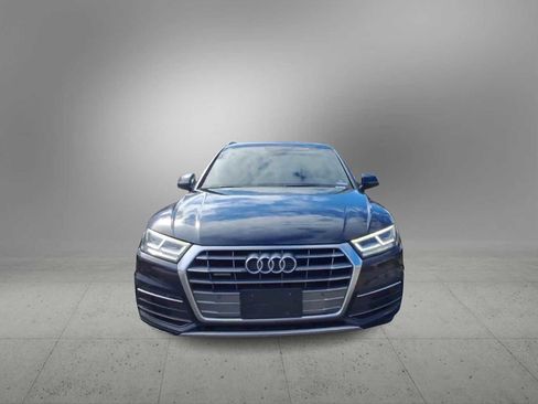 Used 2020 Audi Q5 2.0T Premium Plus w/ Premium Plus Package image 3