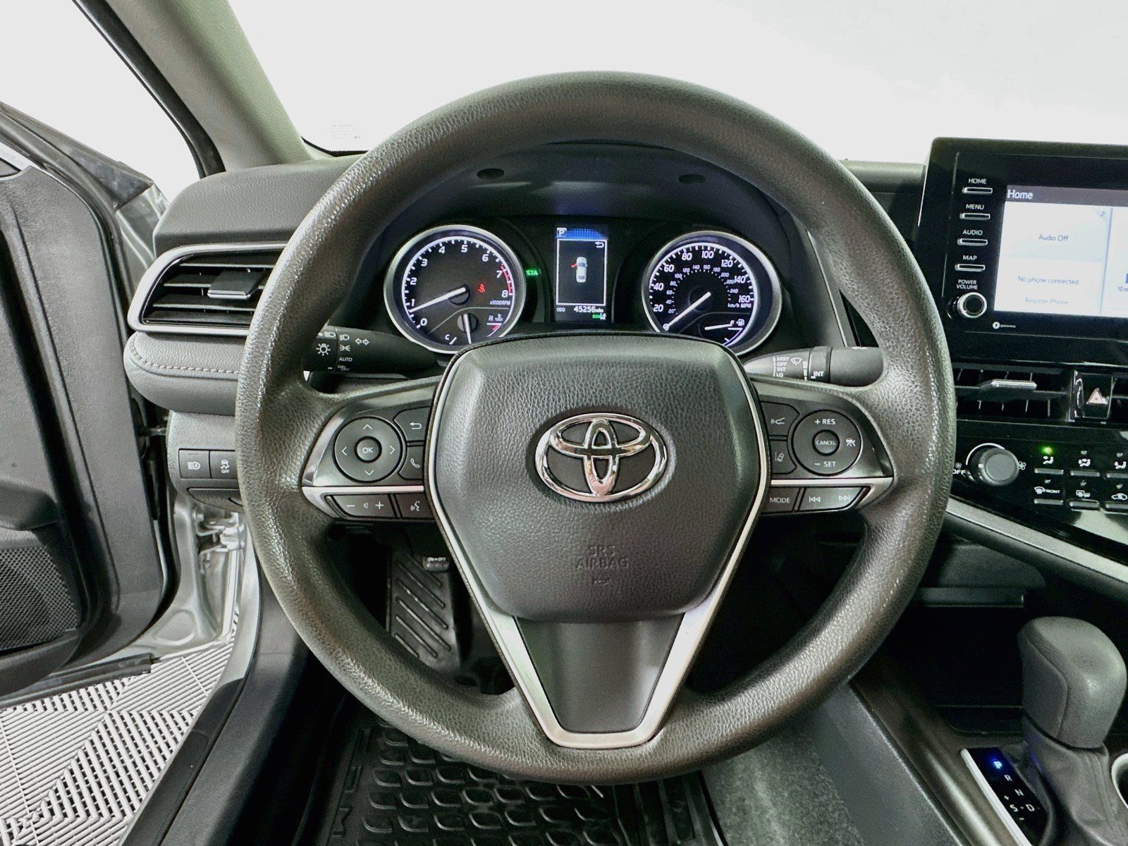 Used 2021 Toyota Camry LE w/ Convenience Package FWD image 12