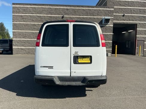 Used 2012 Chevrolet Express 1500 image 5