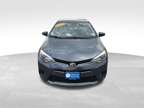 Used 2016 Toyota Corolla LE FWD image 10